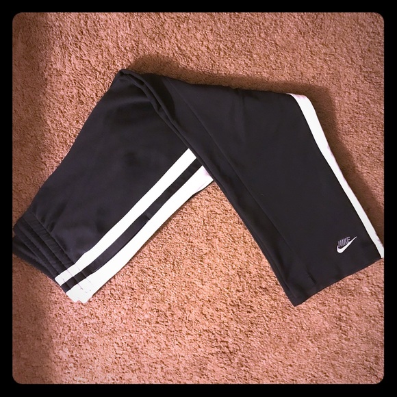 Nike Other - Men’s Nike black sweatpants sz Medium